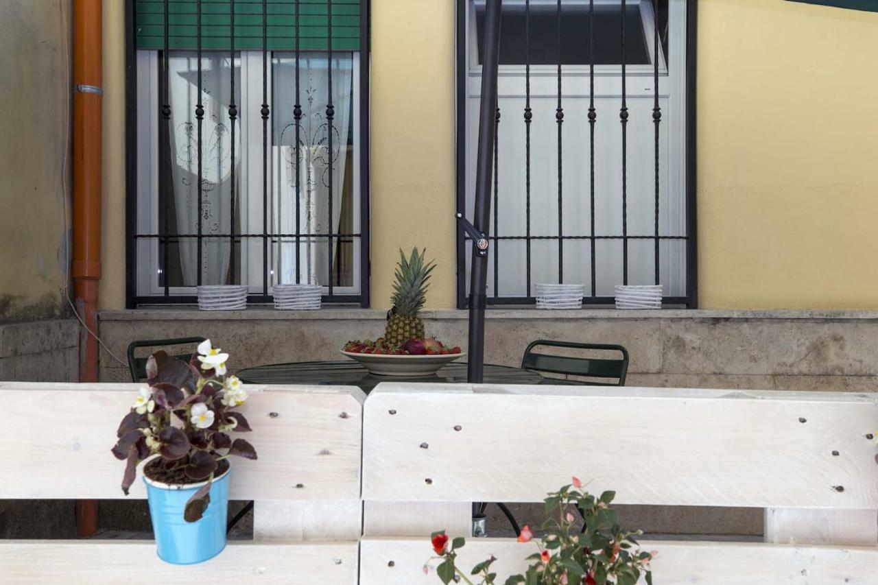 Il Cortiletto Di Via Tuscolana Apartment Rome Bagian luar foto