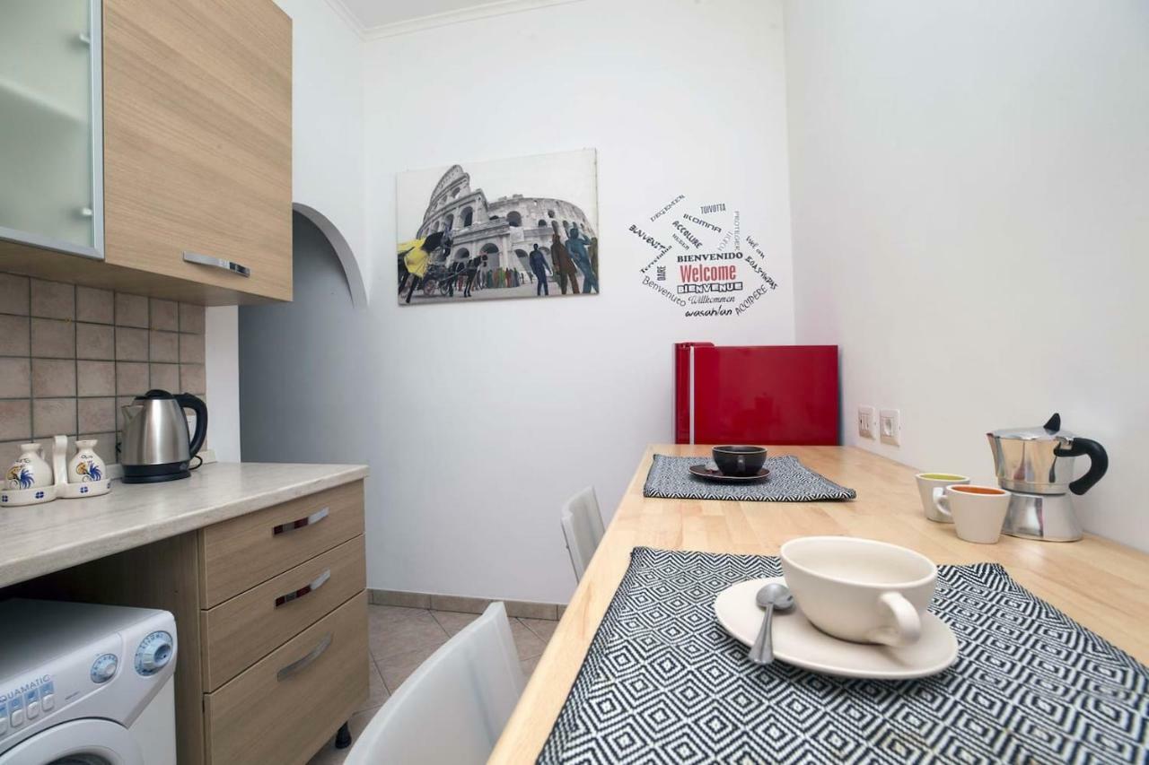 Il Cortiletto Di Via Tuscolana Apartment Rome Bagian luar foto